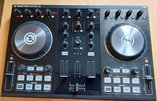 Traktor kontrol dj - traktor,